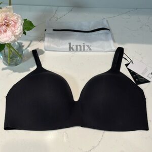 Knix wing woman Bra 6+ new with tags
